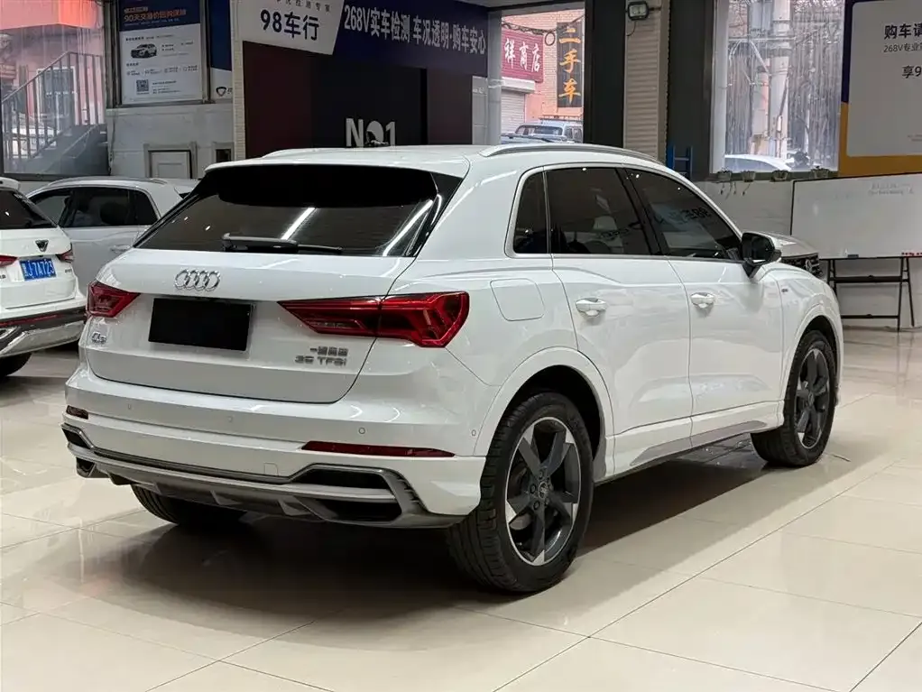 Audi Q3 — фото 5