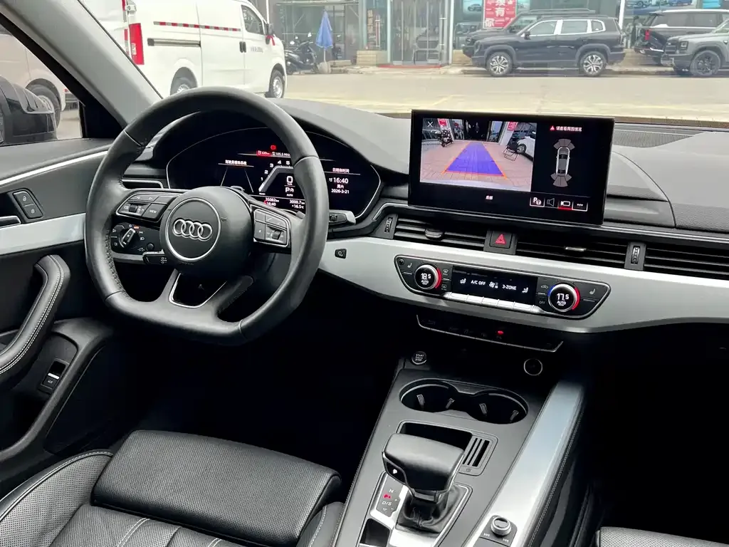 Audi A4L 2022 из CN, фото 6