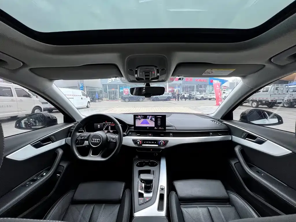 Audi A4L 2022 из CN, фото 5