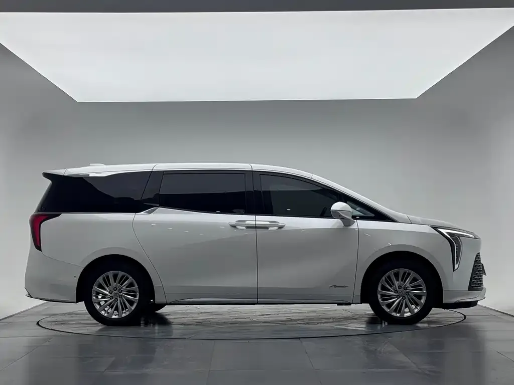 Buick Century 2023 из CN, фото 5