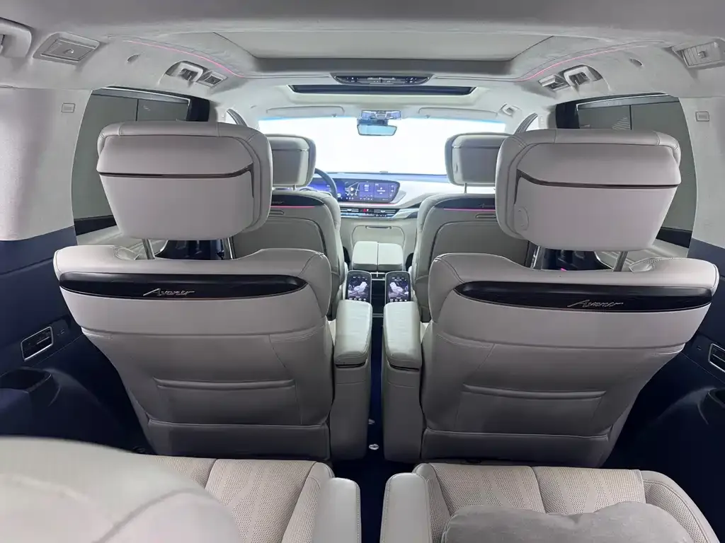 Buick Century 2023 из CN, фото 9