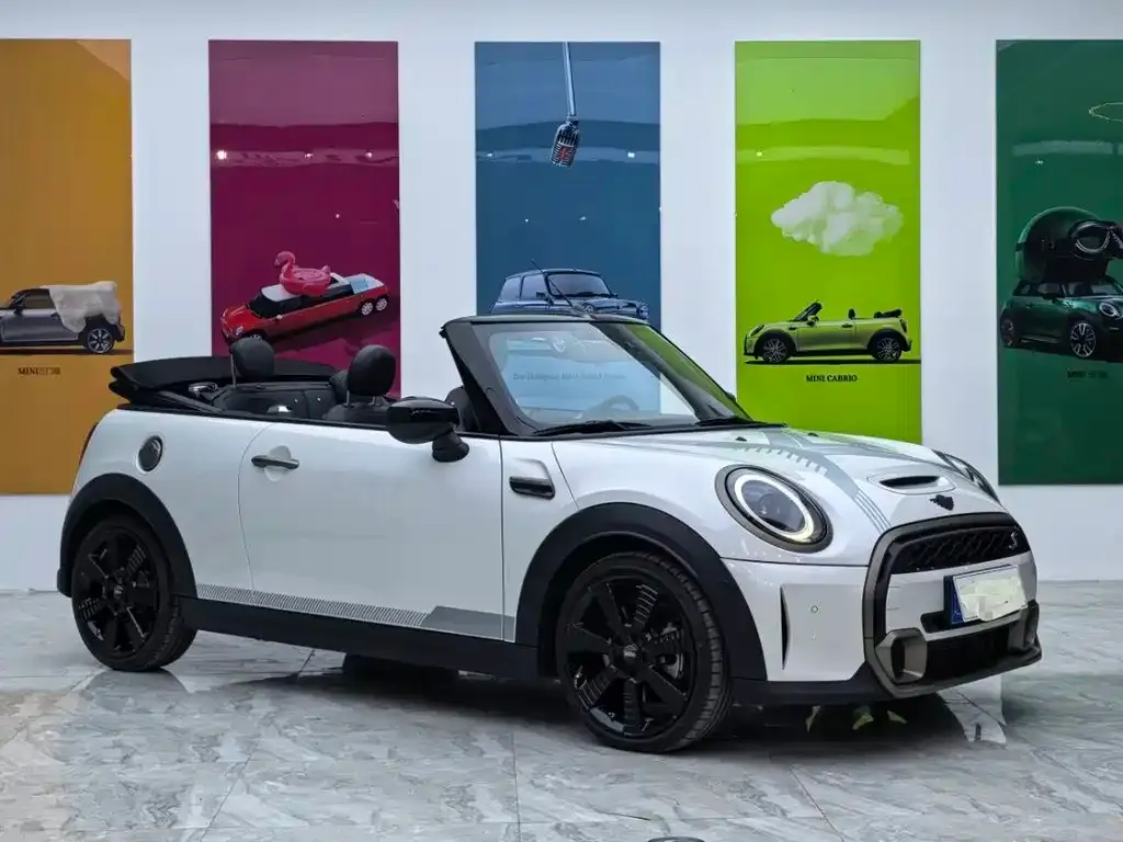 MINI Cooper (3-door) 2023 из CN, фото 1