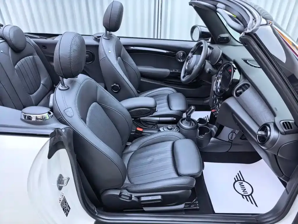 MINI Cooper (3-door) 2023 из CN, фото 8