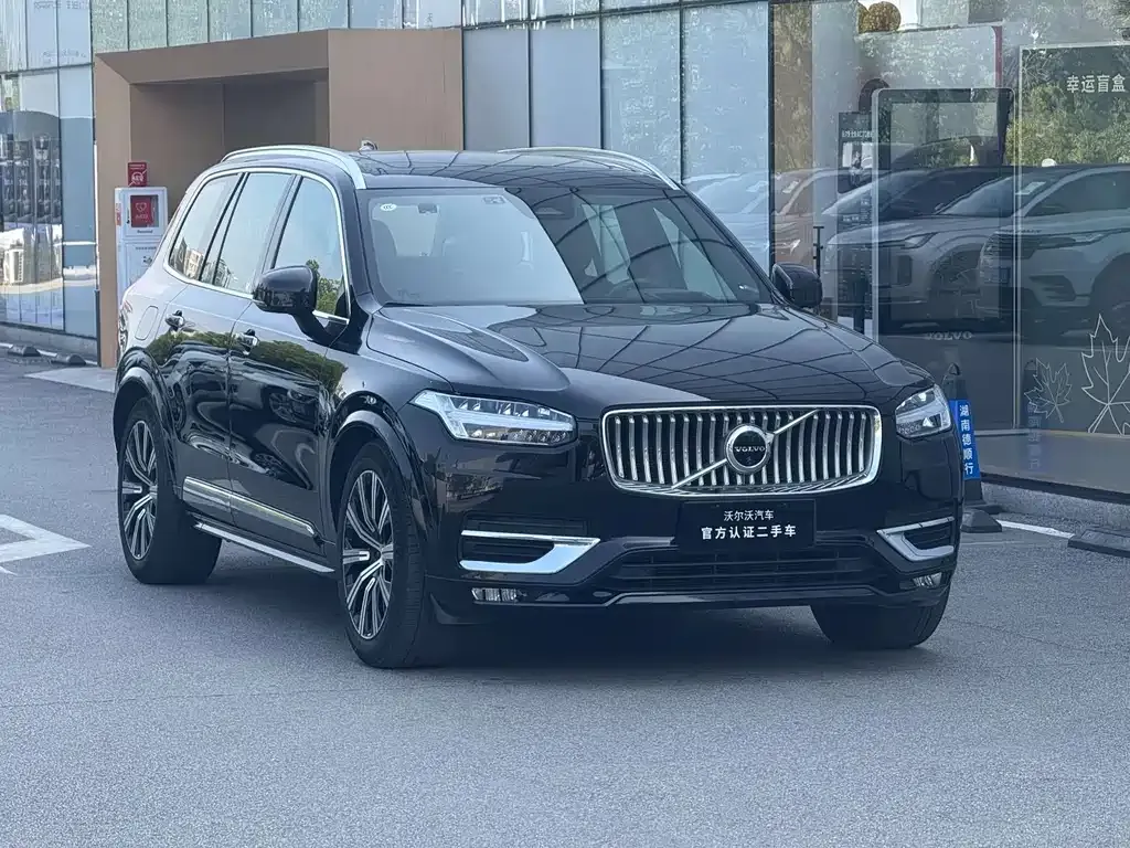 Volvo XC90 — фото 5