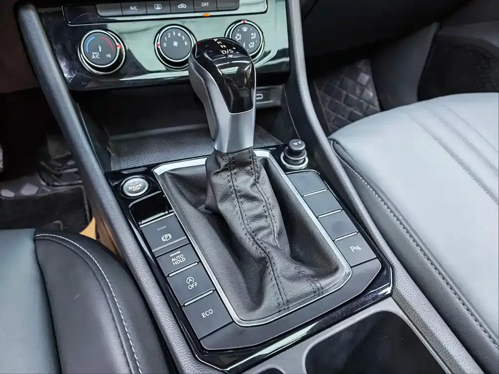 Volkswagen Sagitar 2025 из CN, фото 6