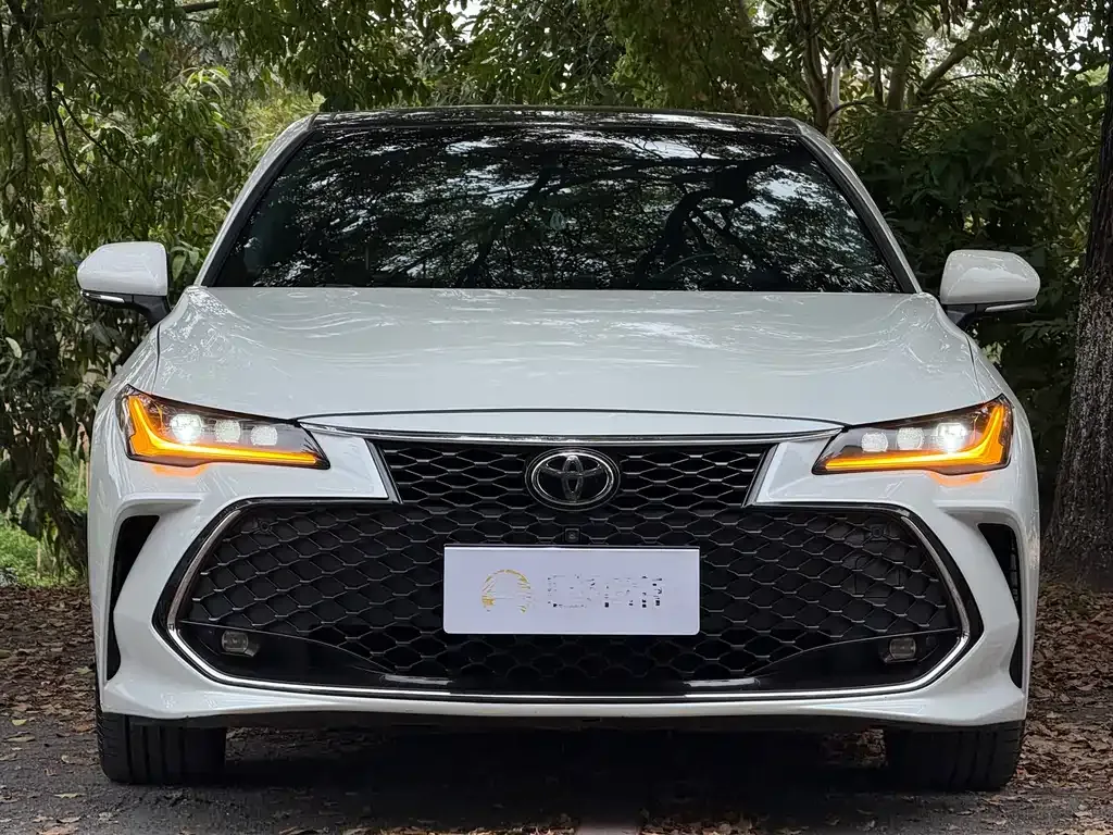 Toyota Avalon 2023 из CN, фото 9