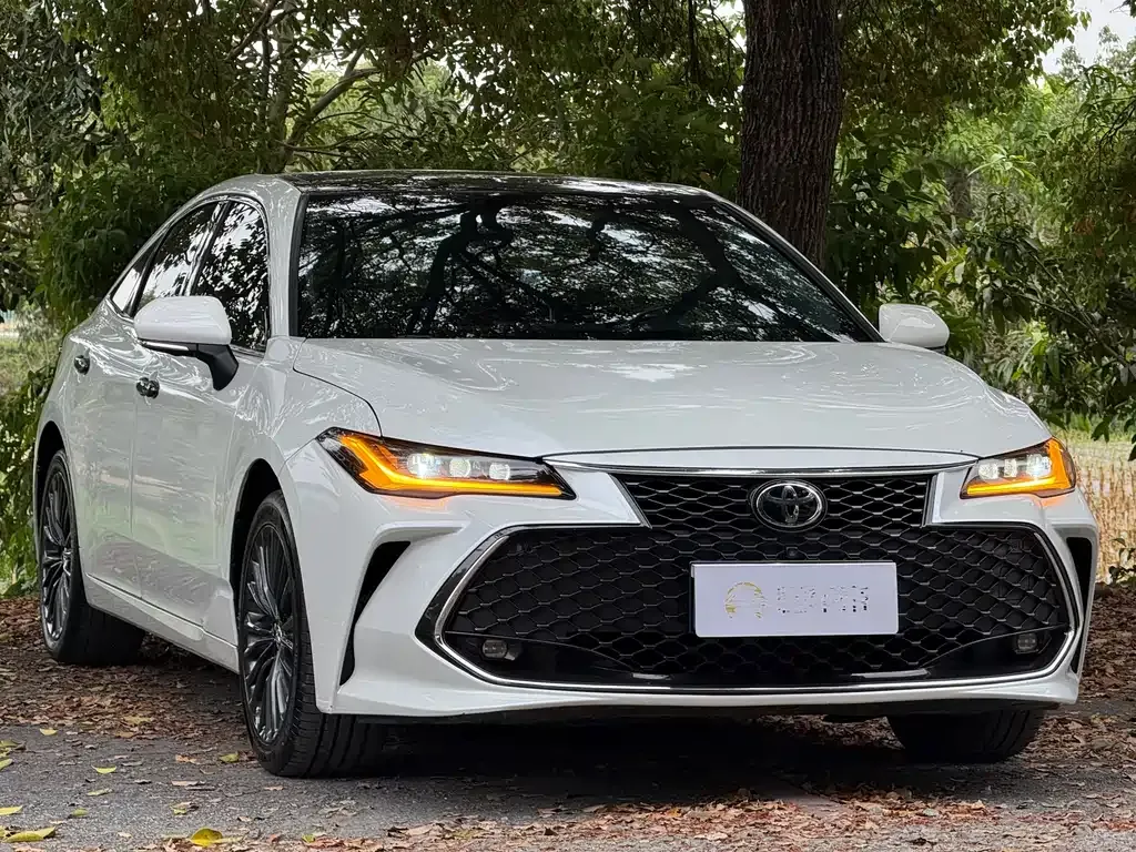 Toyota Avalon 2023 из CN, фото 8