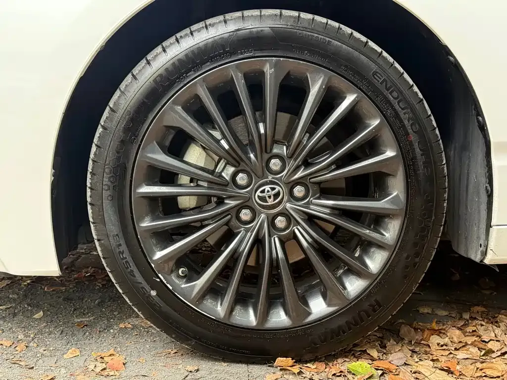 Toyota Avalon 2023 из CN, фото 5