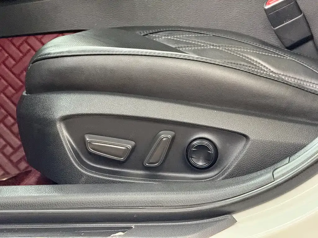 Toyota Avalon 2023 из CN, фото 7