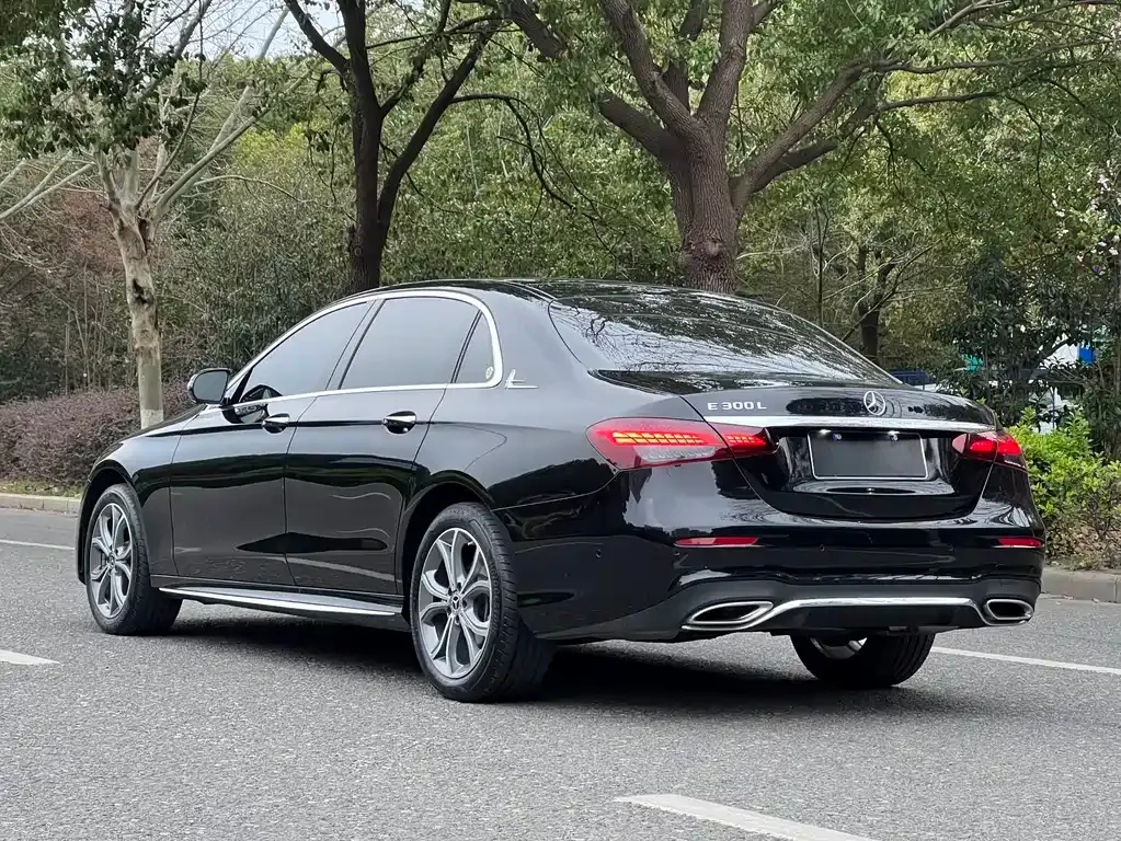 Mercedes-Benz E-Class 2022 из CN, фото 7