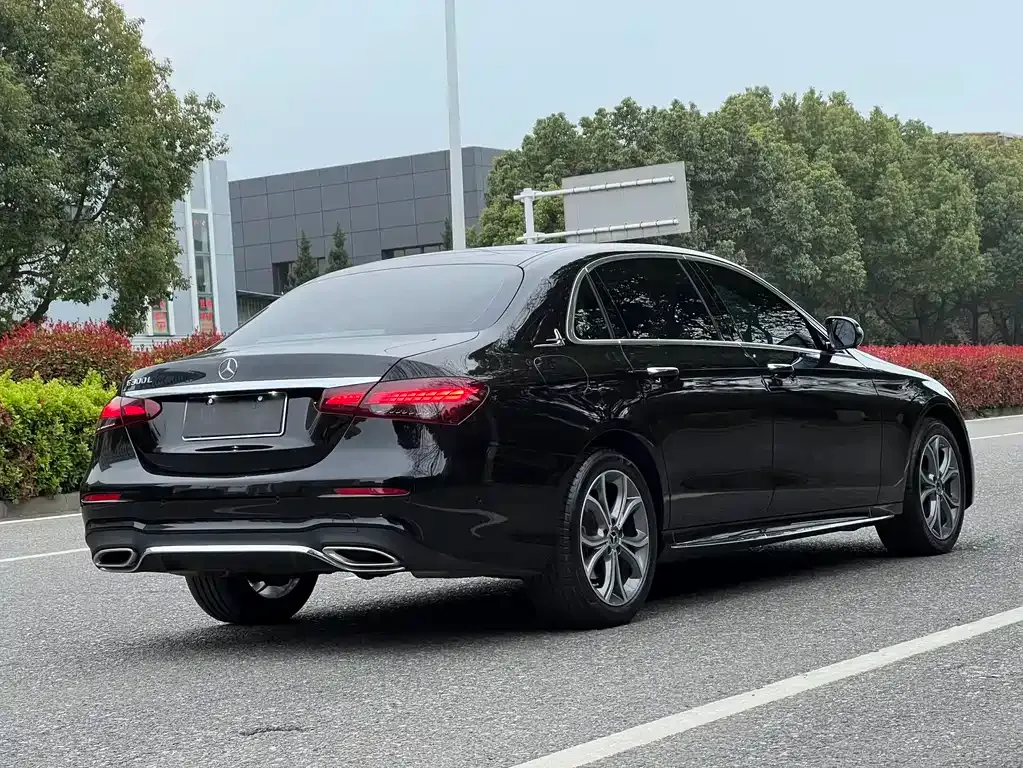 Mercedes-Benz E-Class 2022 из CN, фото 5