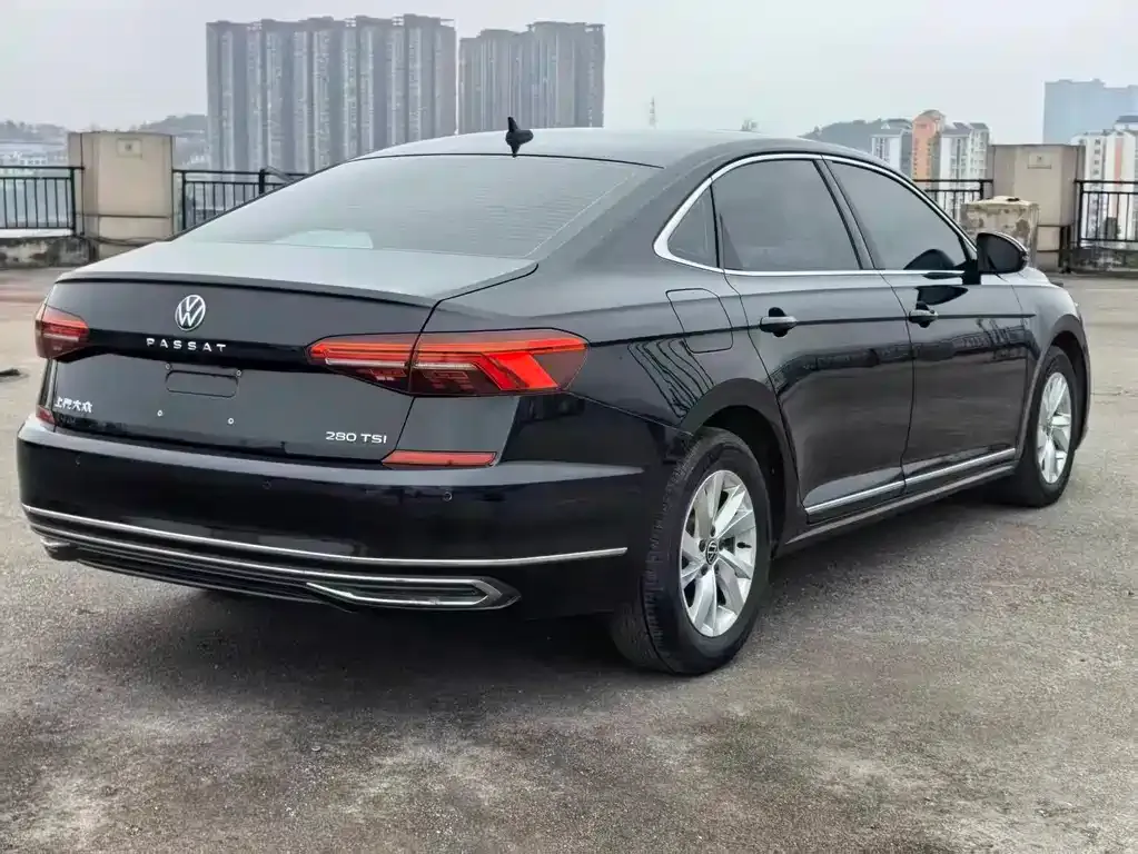 Volkswagen Passat 2022 из CN, фото 9