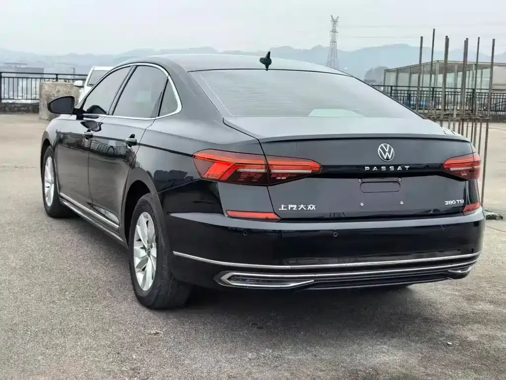 Volkswagen Passat 2022 из CN, фото 5