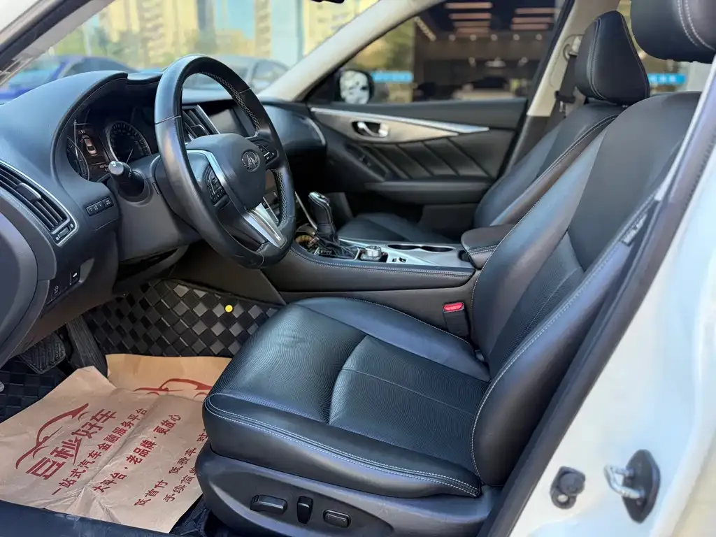 Infiniti Q50L 2021 из CN, фото 5