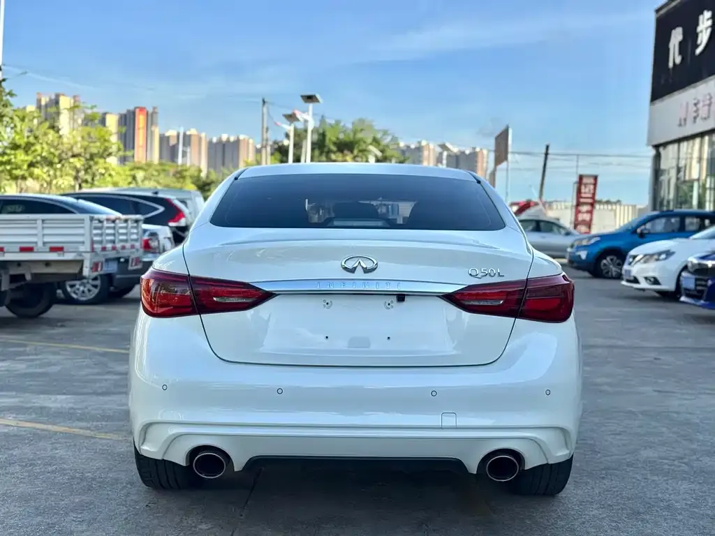 Infiniti Q50L 2021 из CN, фото 4