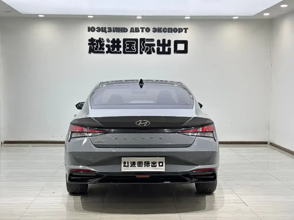 Hyundai Elantra 2023 из CN, фото 5