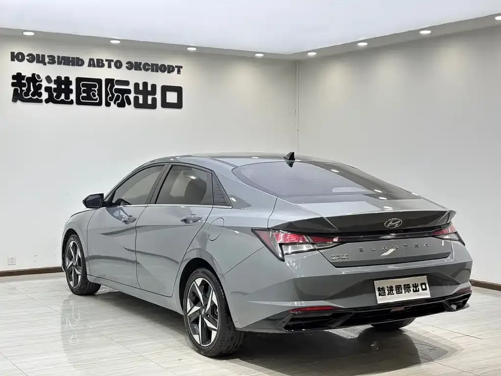 Hyundai Elantra 2023 из CN, фото 9