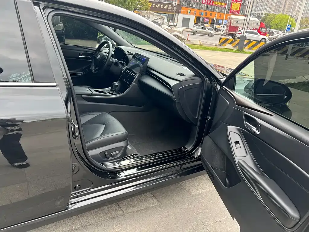 Toyota Avalon 2022 из CN, фото 8