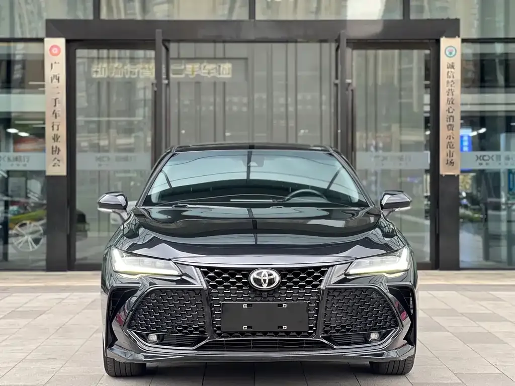 Toyota Avalon 2022 из CN, фото 3