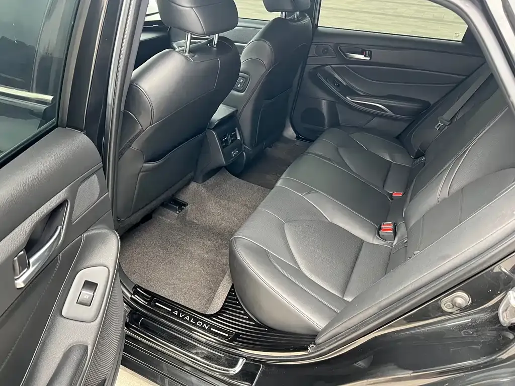 Toyota Avalon 2022 из CN, фото 7