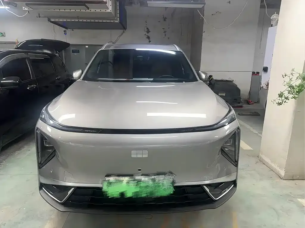 Geely Galaxy L7 — фото 1