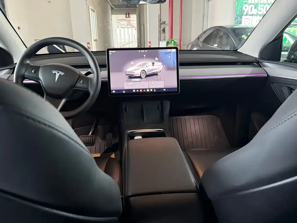 Tesla Model Y — фото 3