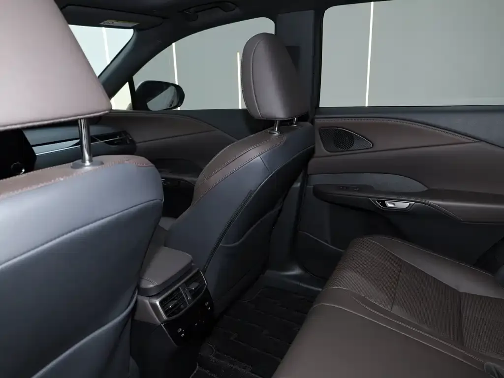 Lexus RX 2026 из CN, фото 2