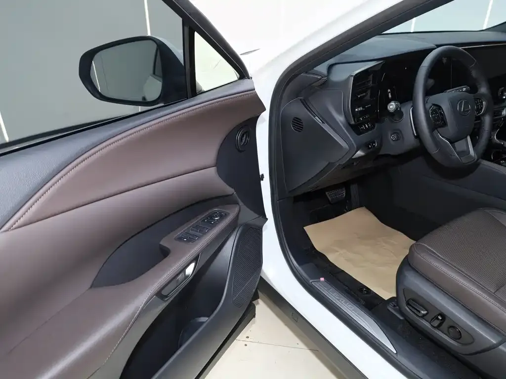 Lexus RX 2026 из CN, фото 10