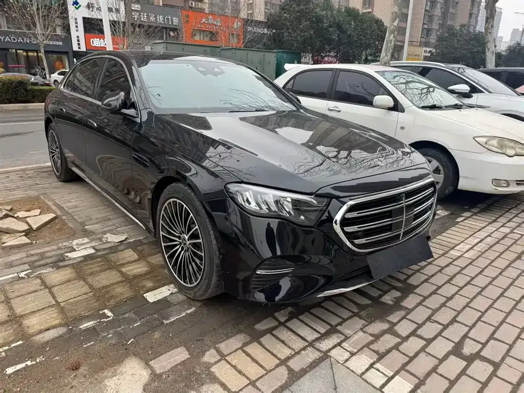 Mercedes-Benz E-Class 2025 из CN, фото 5