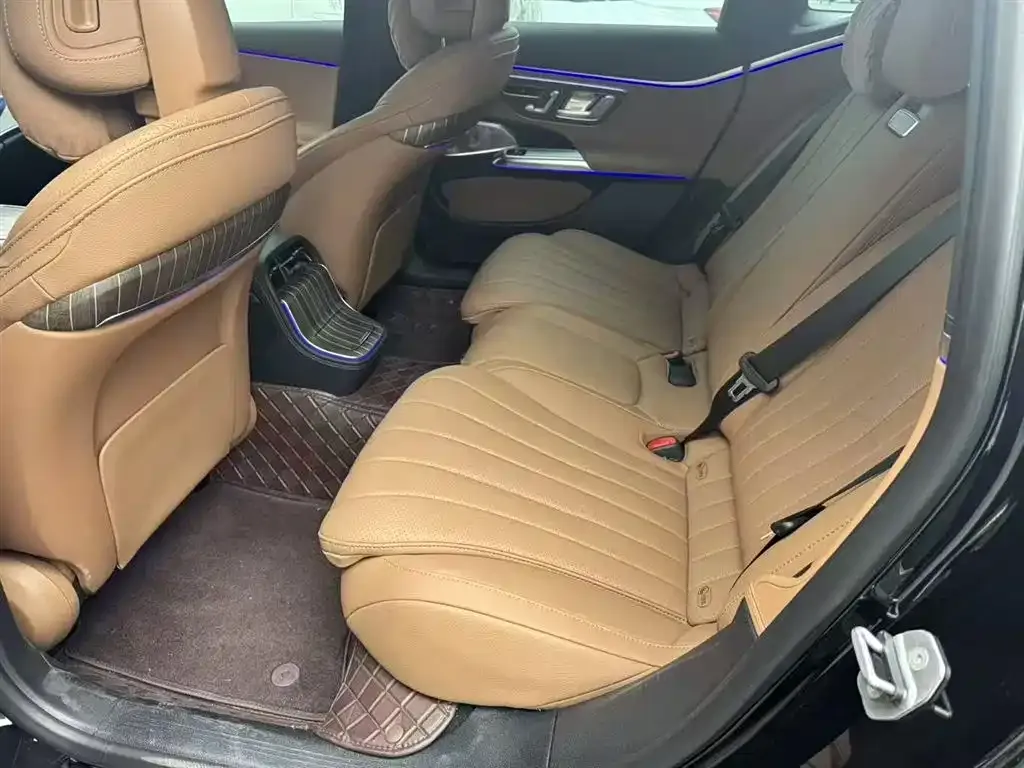 Mercedes-Benz E-Class 2025 из CN, фото 8