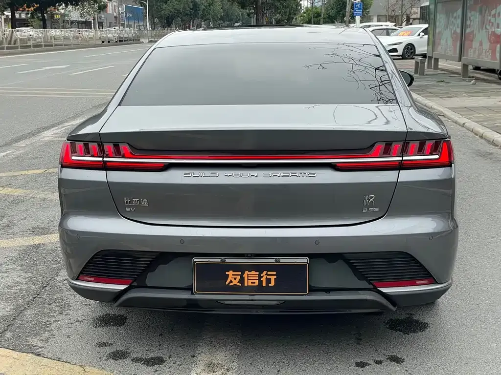 BYD Han — фото 10