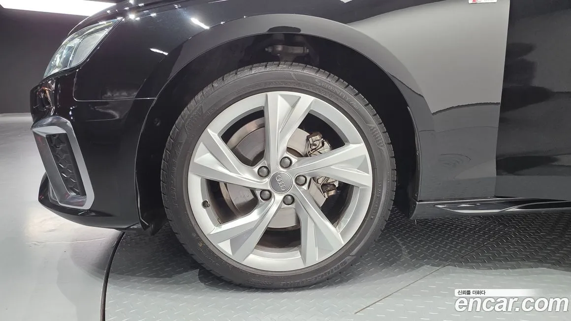 Audi A4 2021 из KR, фото 7