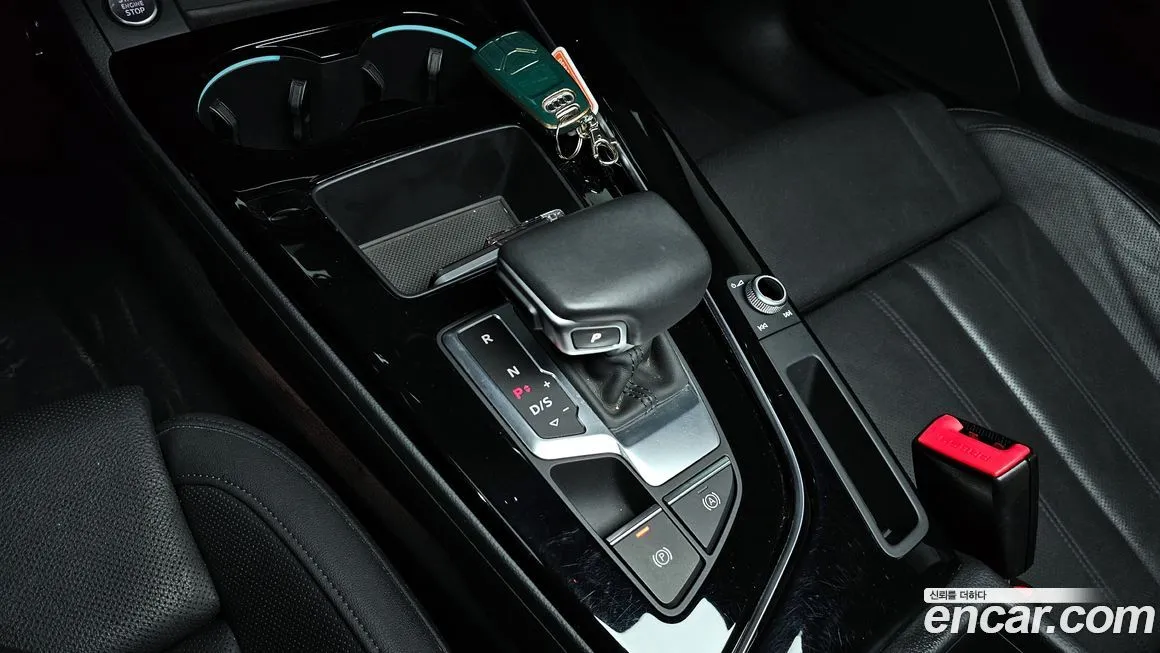 Audi A4 2021 из KR, фото 8