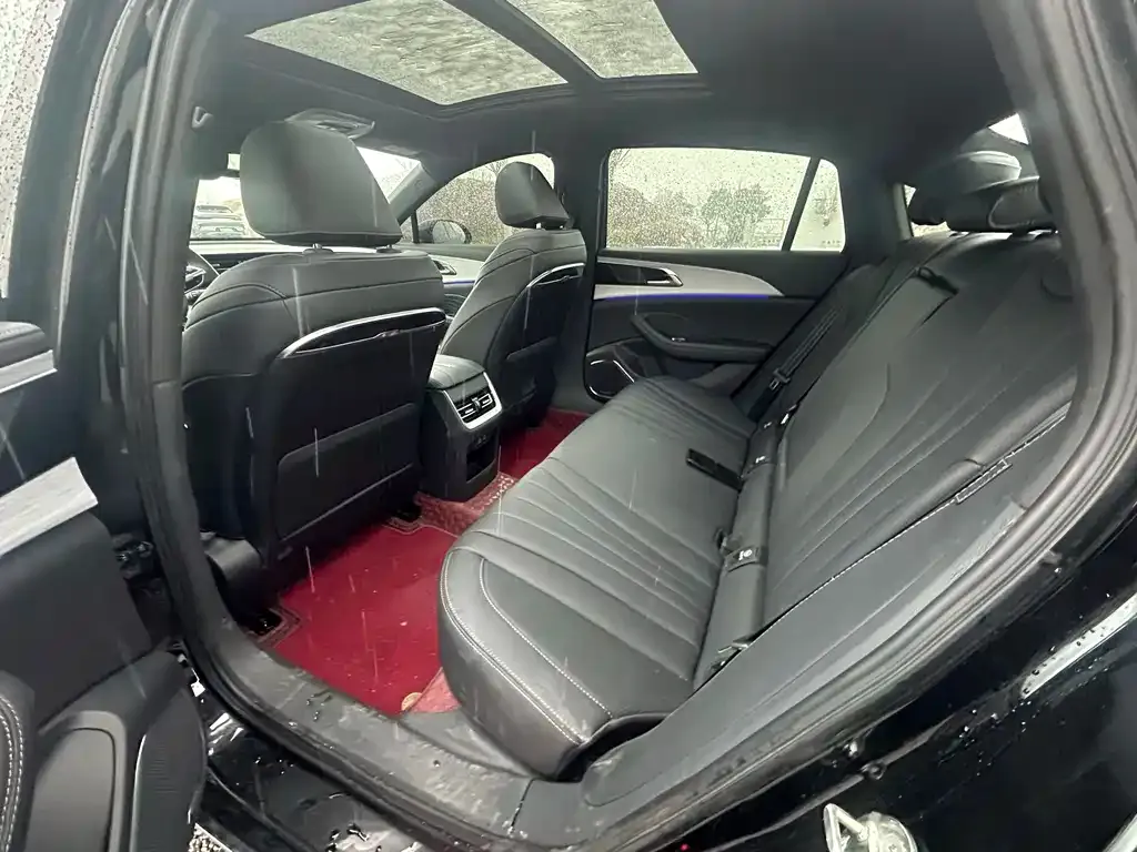 Hongqi H5 2025 из CN, фото 9