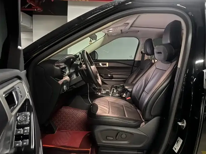 Ford Explorer 2021 из CN, фото 5
