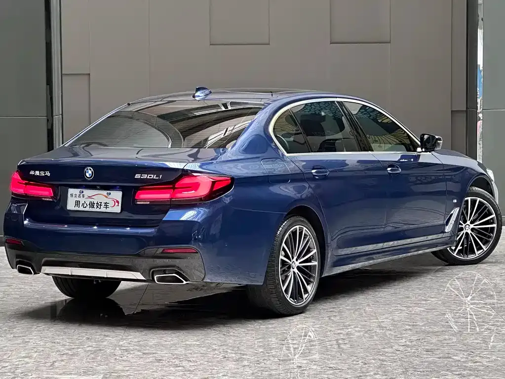 BMW 5 Series — фото 2