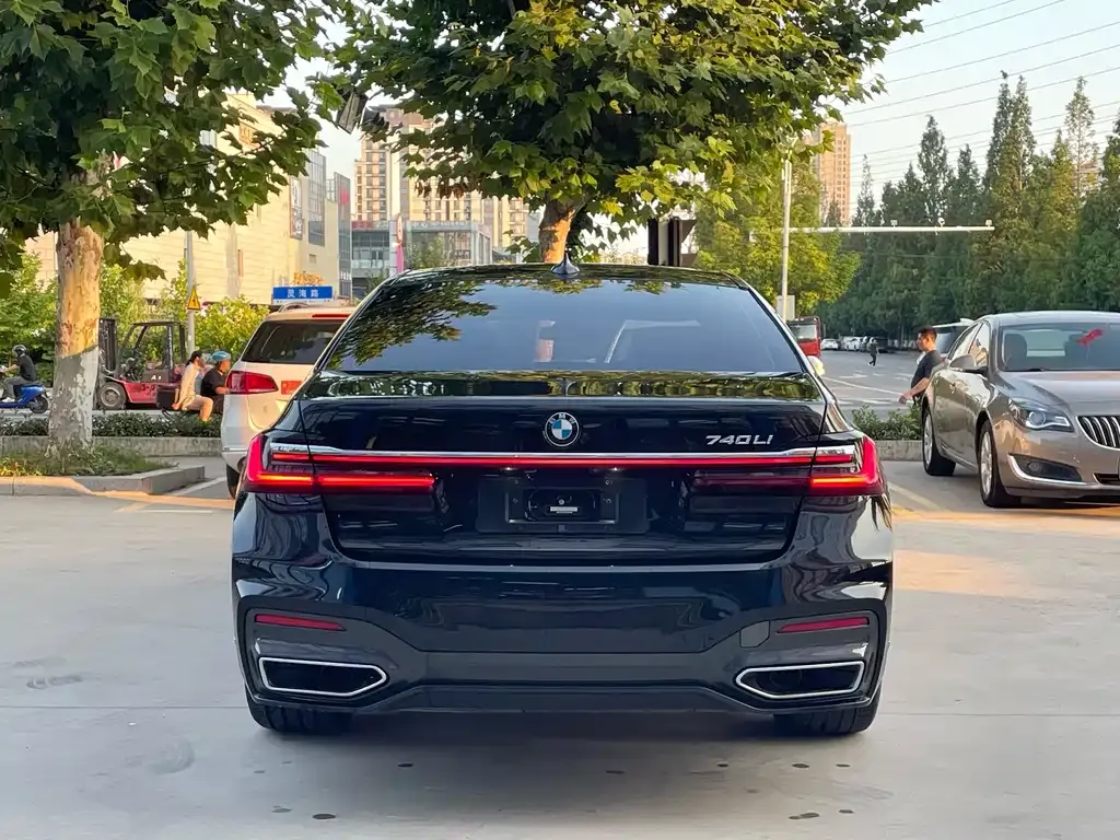 BMW 7 Series 2025 из CN, фото 9