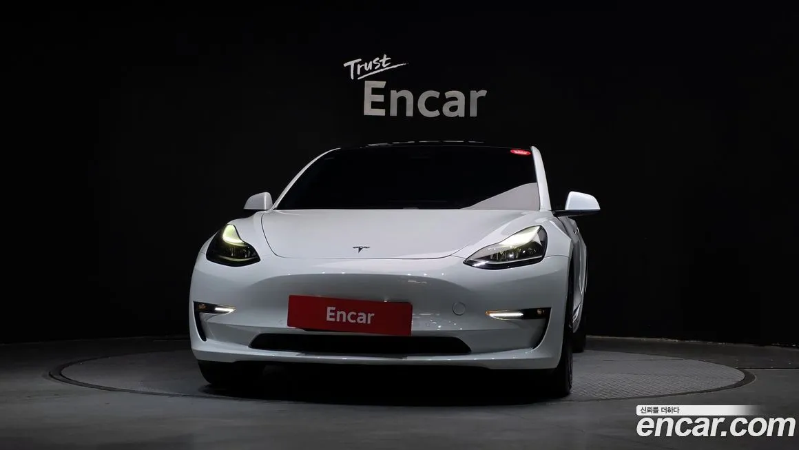 Tesla Model 3 2021 из KR, фото 3