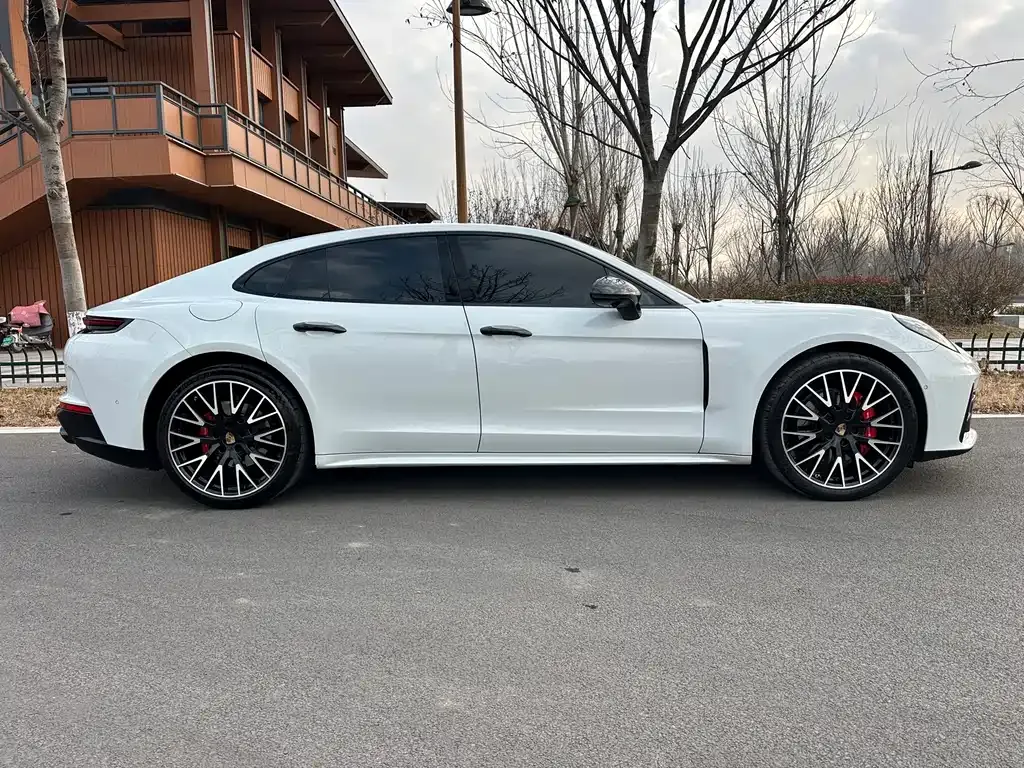Porsche Panamera — фото 10