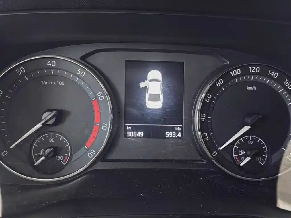 Skoda Octavia — фото 3