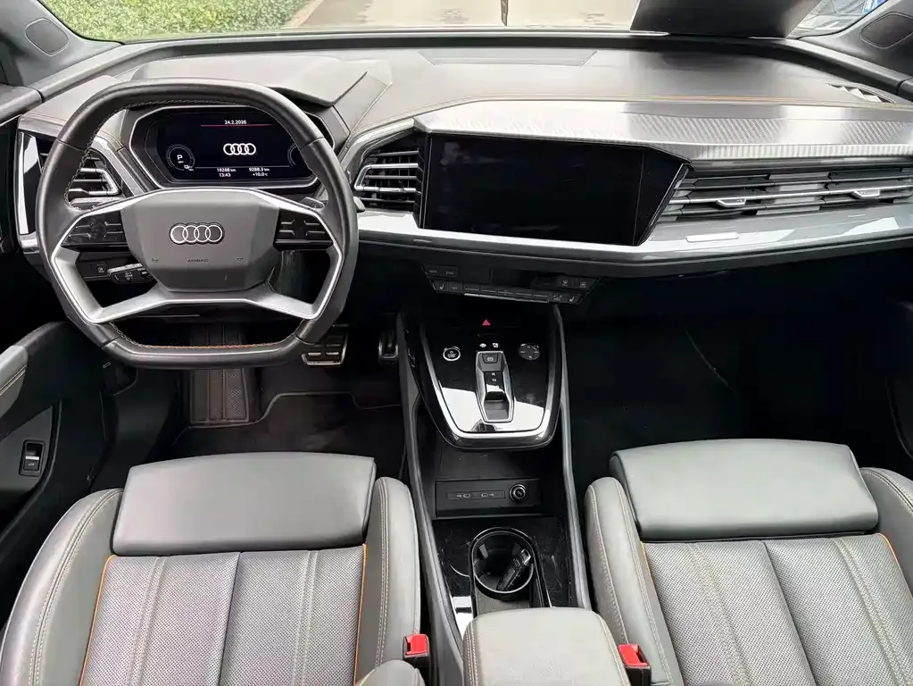Audi Q4 e-tron — фото 8