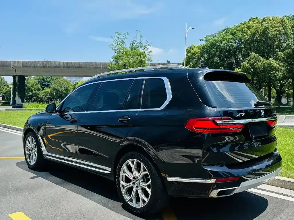 BMW X7 — фото 5