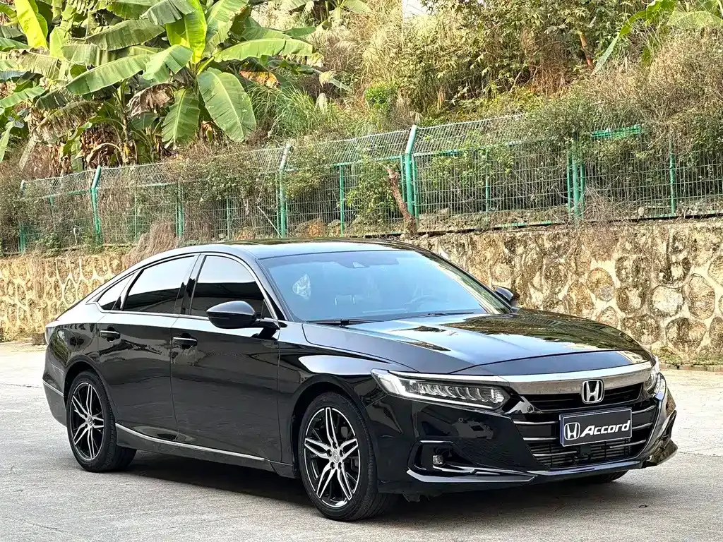 Honda Accord — фото 3