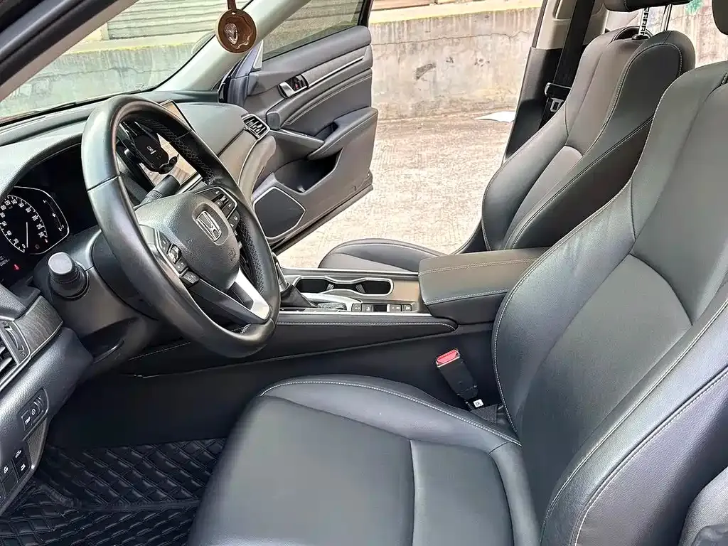 Honda Accord — фото 2