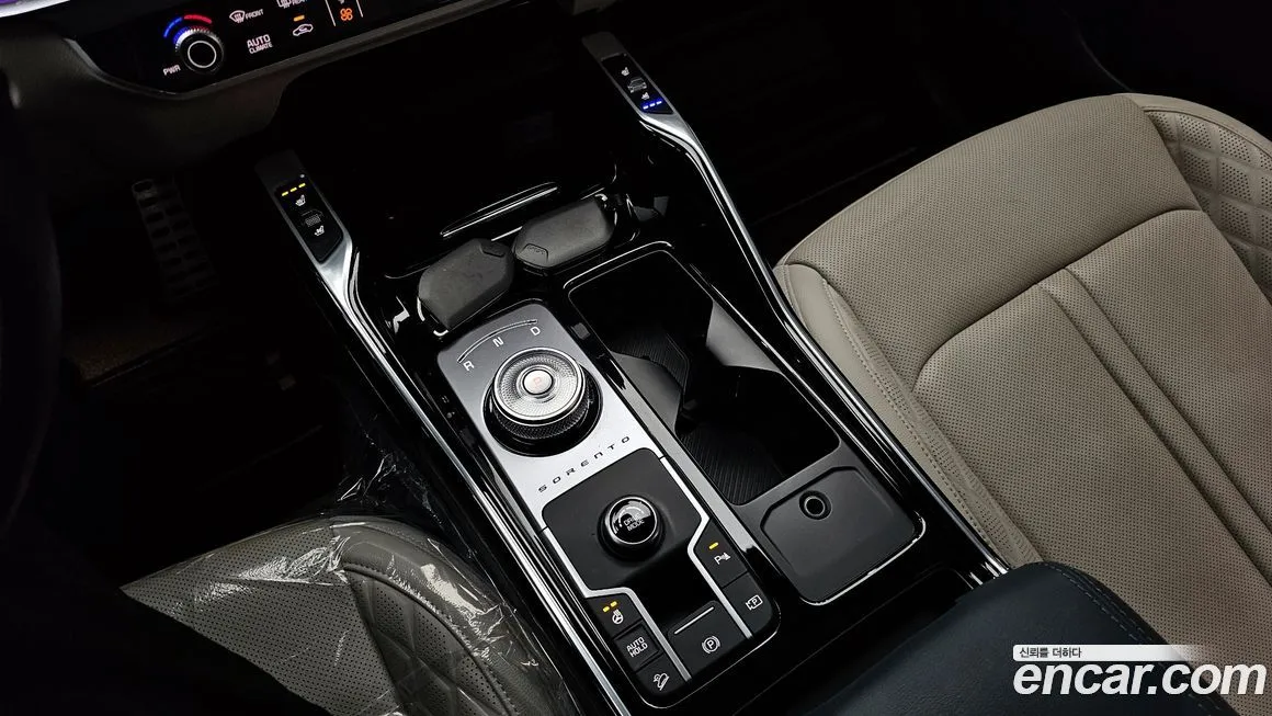 Kia Sorento — фото 7