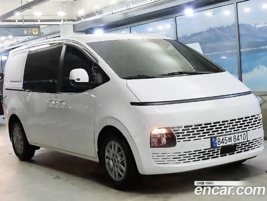 Hyundai Staria — фото 2