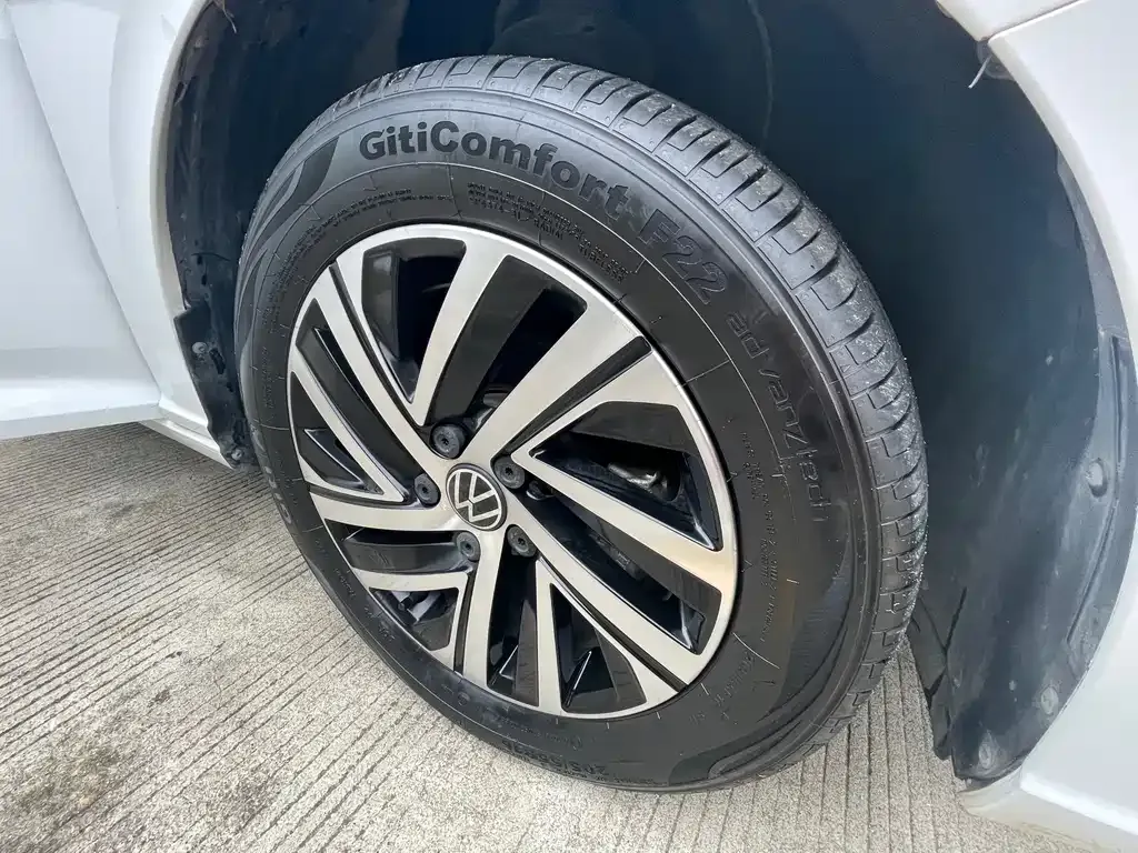 Volkswagen Lavida 2023 из CN, фото 9