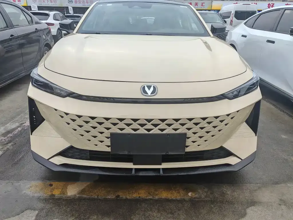 Changan UNI-V iDD 2024 из CN, фото 9