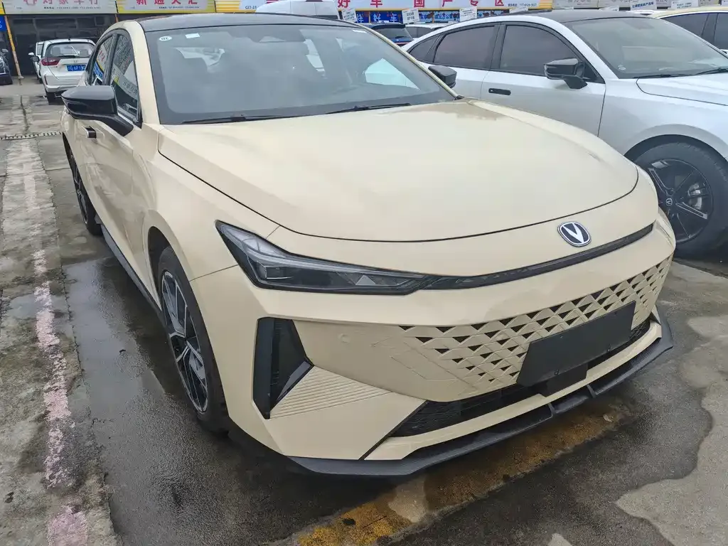 Changan UNI-V iDD 2024 из CN, фото 3