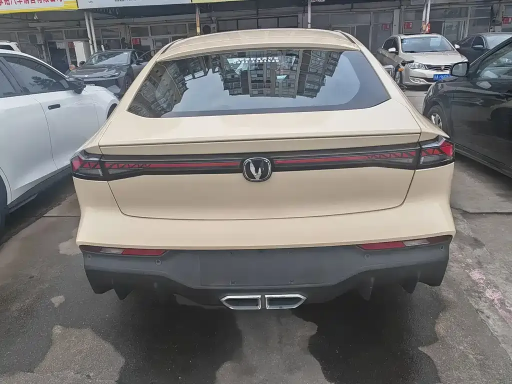 Changan UNI-V iDD 2024 из CN, фото 2
